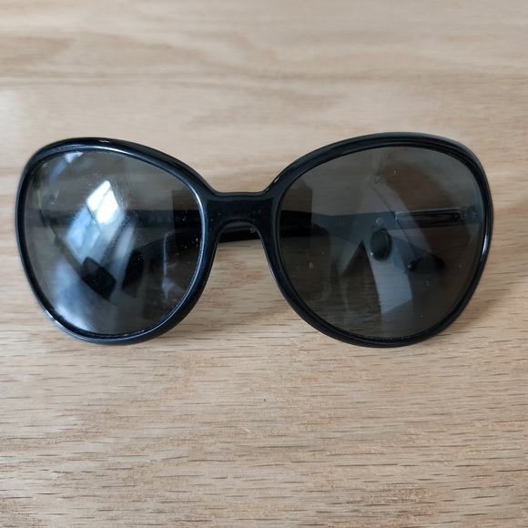 Prada Black Sunglasses SPR 25L without case shades - Picture 3 of 12